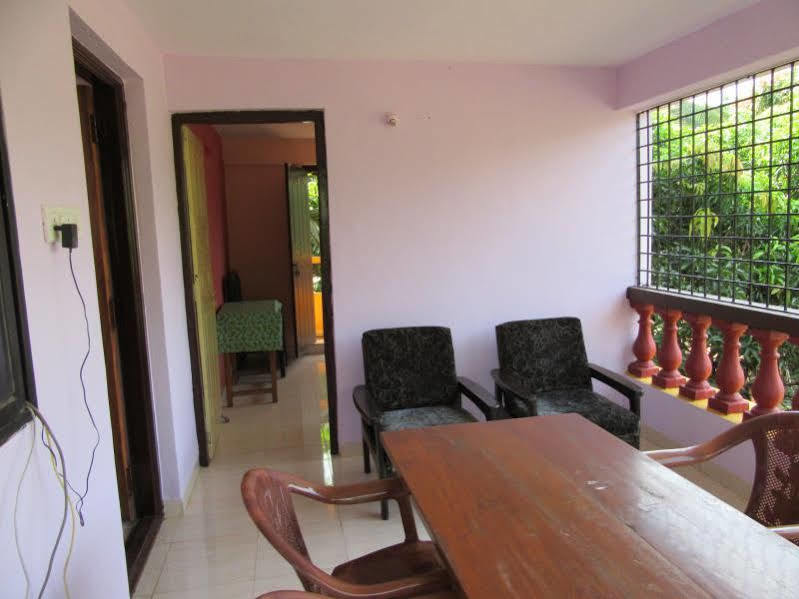Mandrem Beach Guest House Goa Exterior photo
